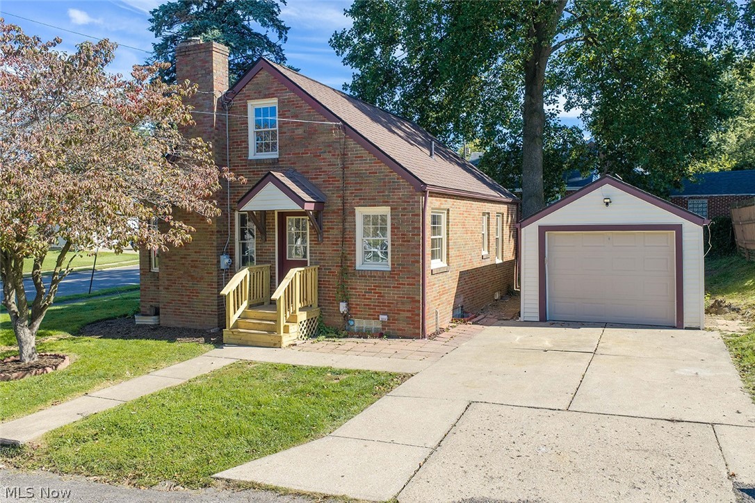 1588 25th Street NW Canton OH 44709