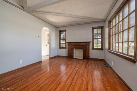 1588 25th Street NW Canton OH 44709