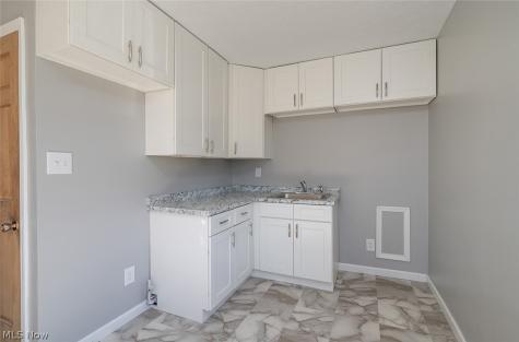 1588 25th Street NW Canton OH 44709
