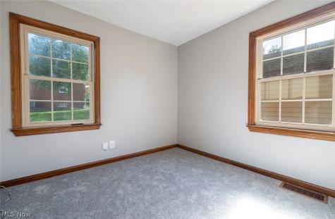 1588 25th Street NW Canton OH 44709