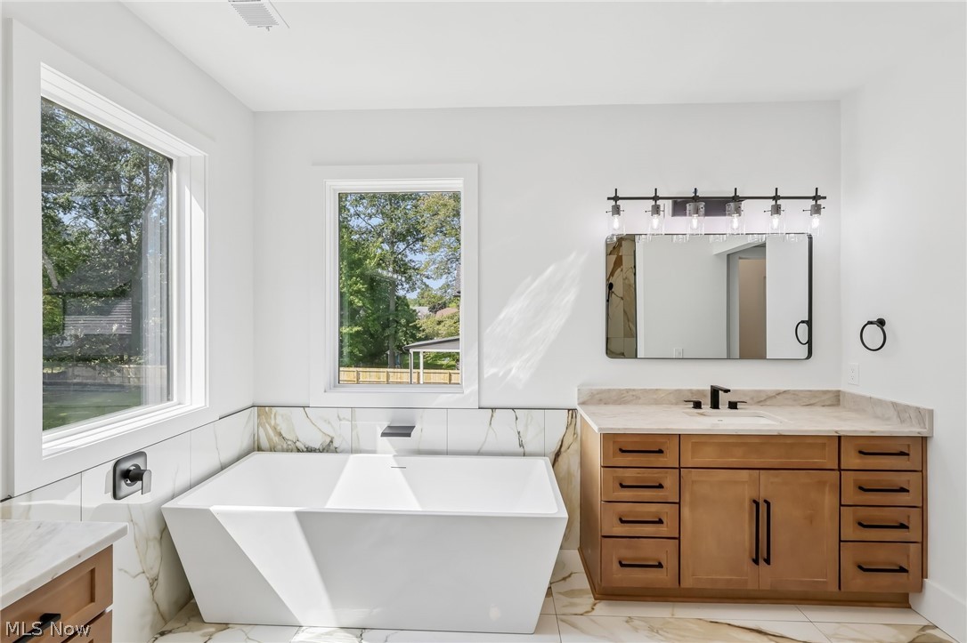 30603 Carlton Avenue Westlake OH 44145