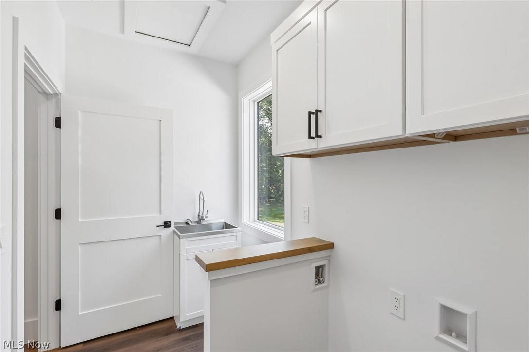 30603 Carlton Avenue Westlake OH 44145