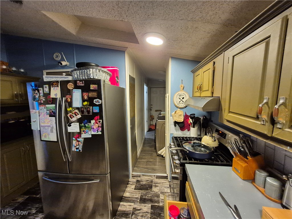 305 E 238th Street Euclid OH 44123