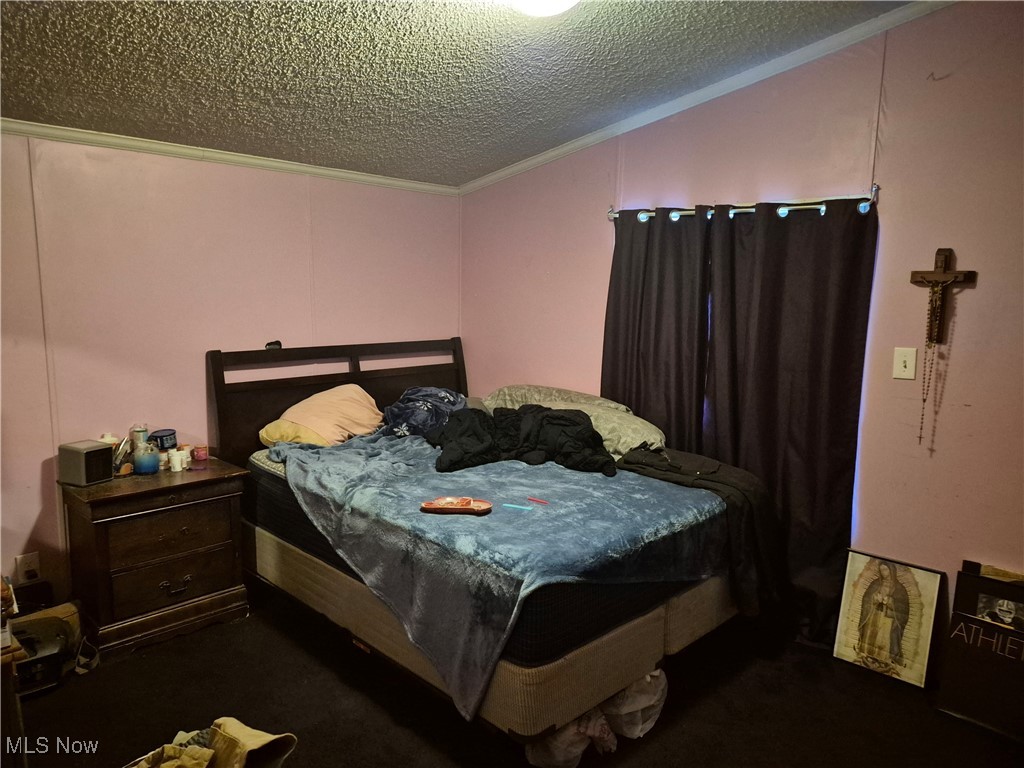 305 E 238th Street Euclid OH 44123