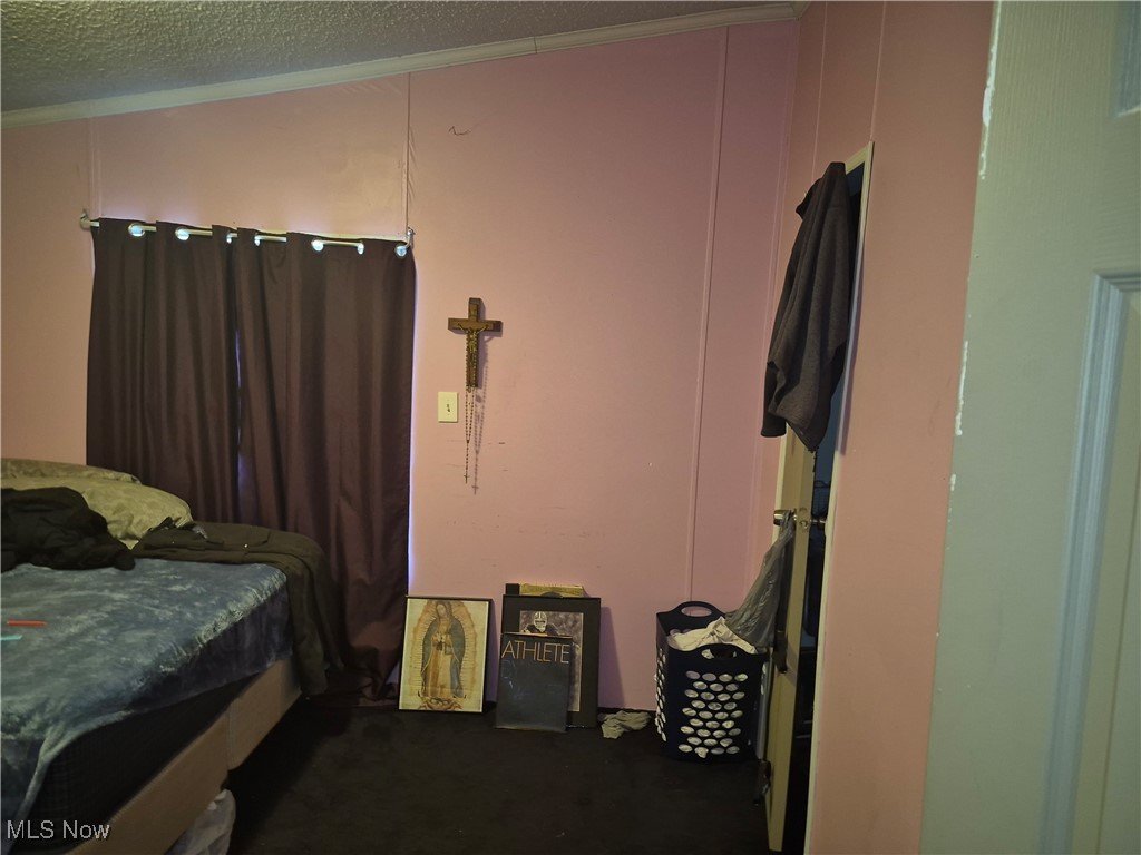 305 E 238th Street Euclid OH 44123