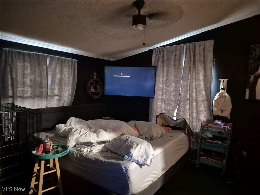 305 E 238th Street Euclid OH 44123