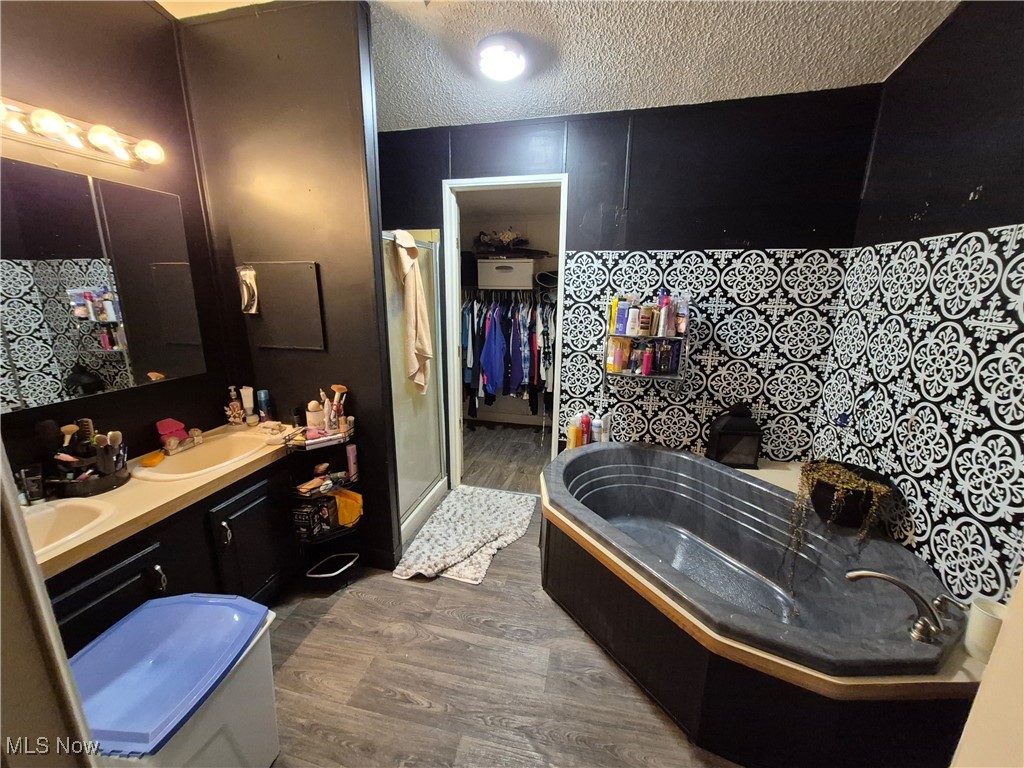 305 E 238th Street Euclid OH 44123