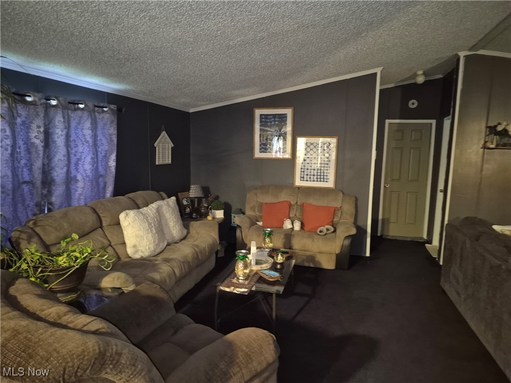 305 E 238th Street Euclid OH 44123