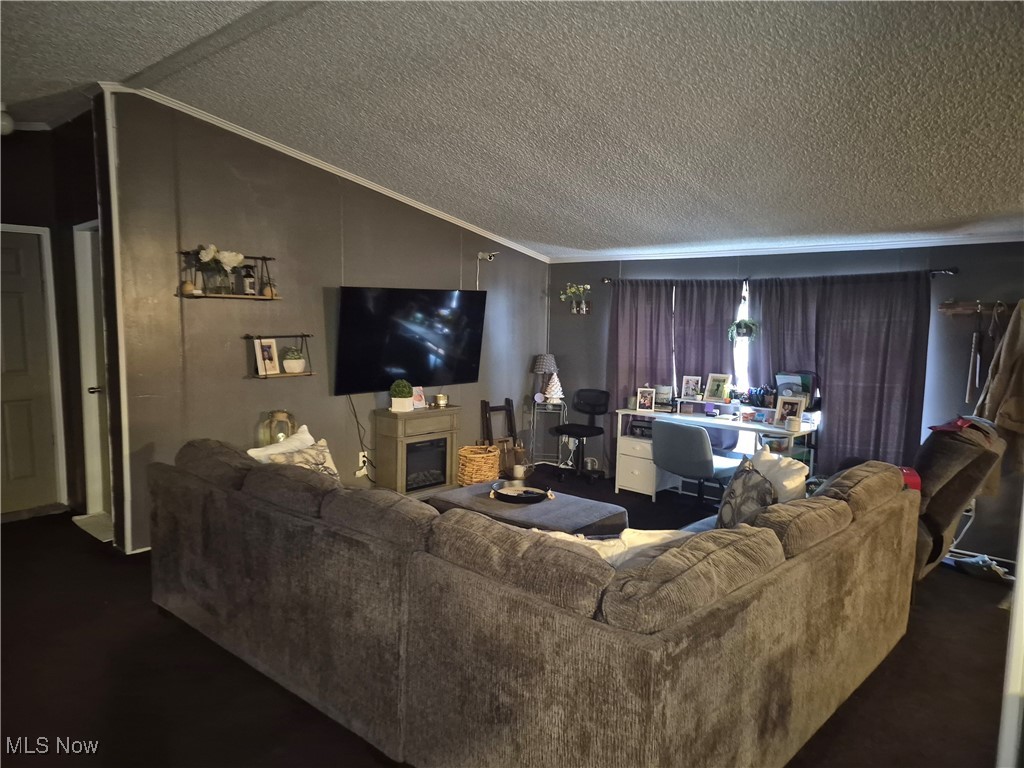 305 E 238th Street Euclid OH 44123