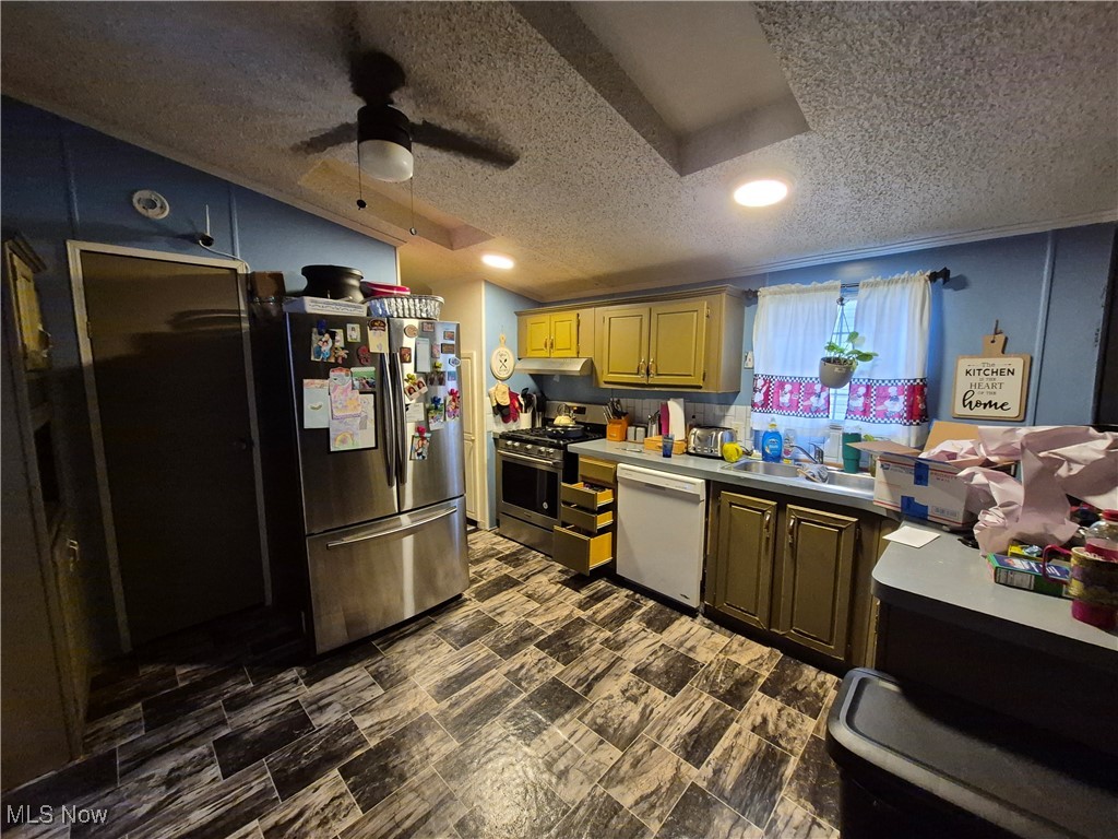 305 E 238th Street Euclid OH 44123