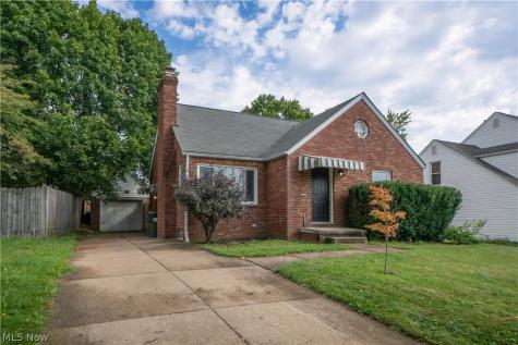1209 Spangler Road NE Canton OH 44714