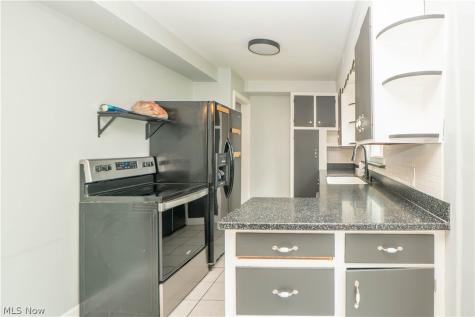 1209 Spangler Road NE Canton OH 44714
