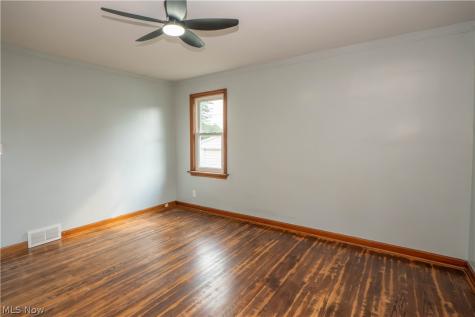 1209 Spangler Road NE Canton OH 44714