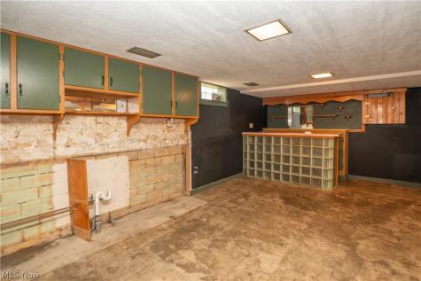 1209 Spangler Road NE Canton OH 44714