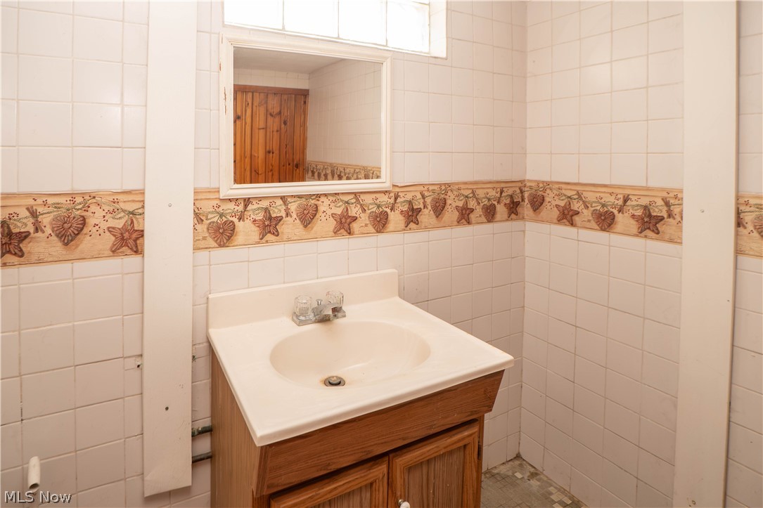1209 Spangler Road NE Canton OH 44714