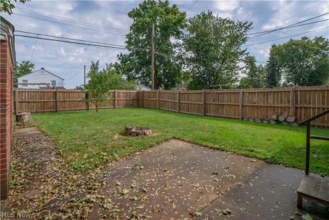 1209 Spangler Road NE Canton OH 44714
