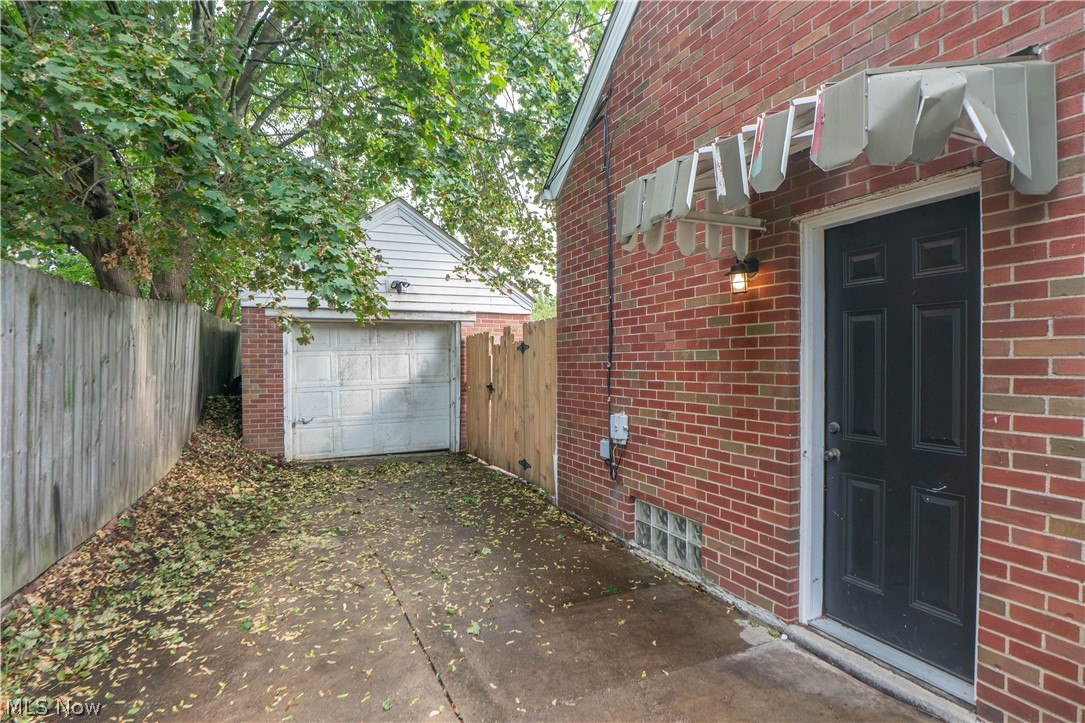 1209 Spangler Road NE Canton OH 44714