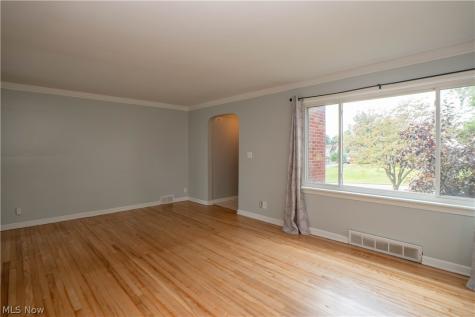 1209 Spangler Road NE Canton OH 44714