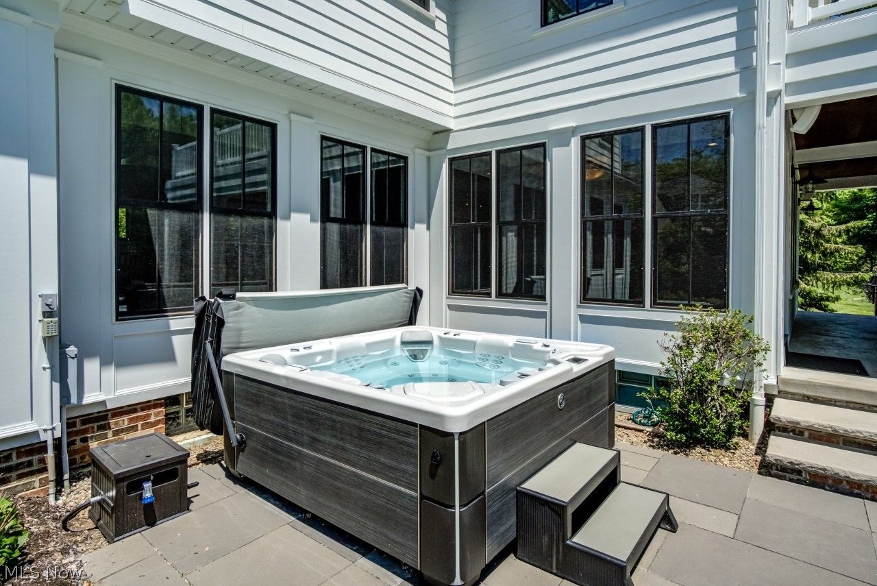 260 Bramley Court Chagrin Falls OH 44022