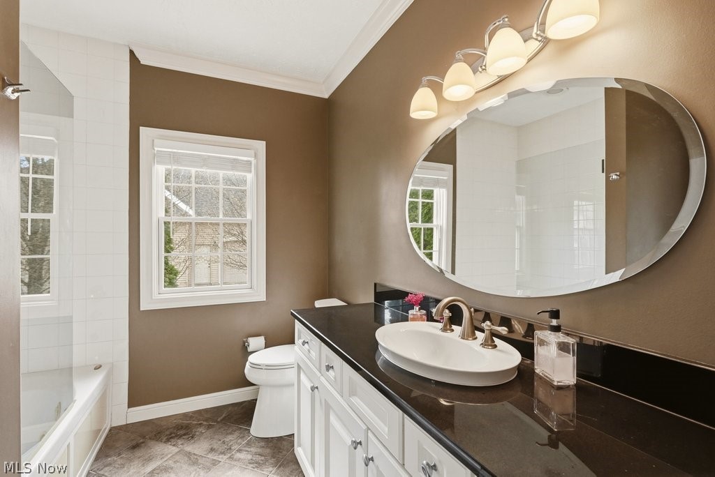317 E Edinburgh Drive Highland Heights OH 44143