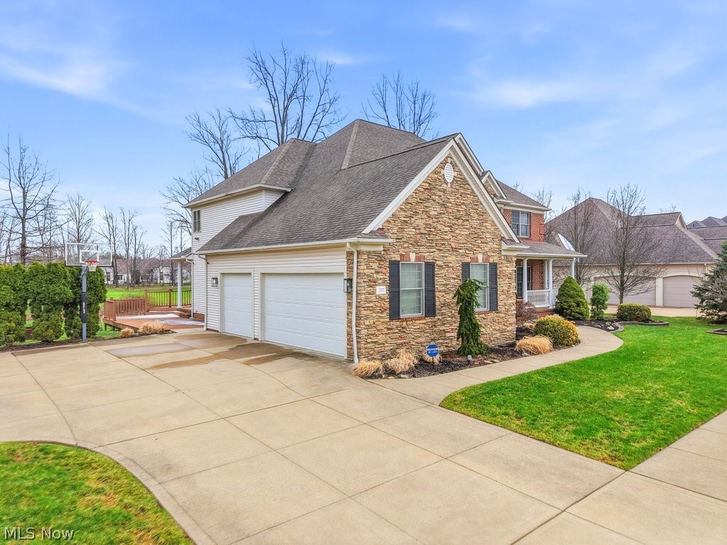 317 E Edinburgh Drive Highland Heights OH 44143