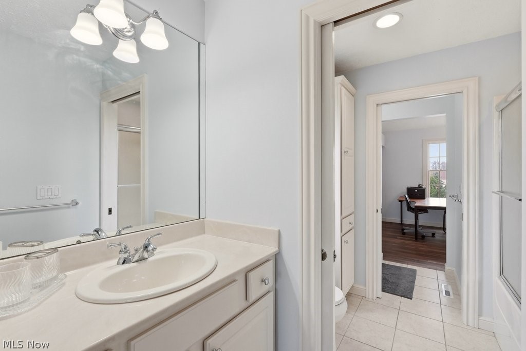 317 E Edinburgh Drive Highland Heights OH 44143