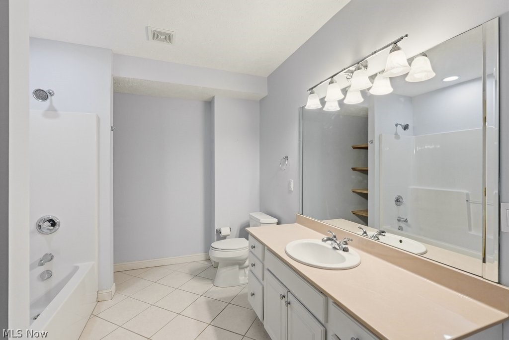 317 E Edinburgh Drive Highland Heights OH 44143