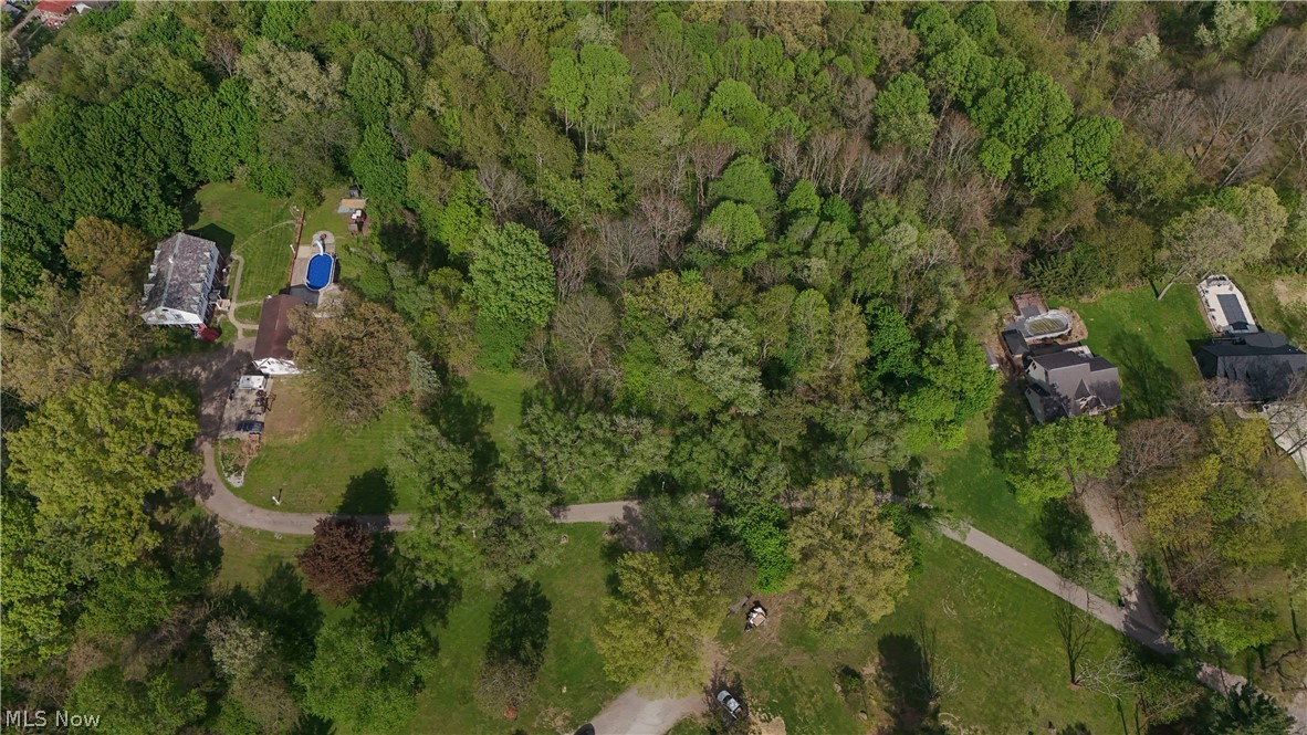 497 Moravian Trail Uhrichsville OH 44683