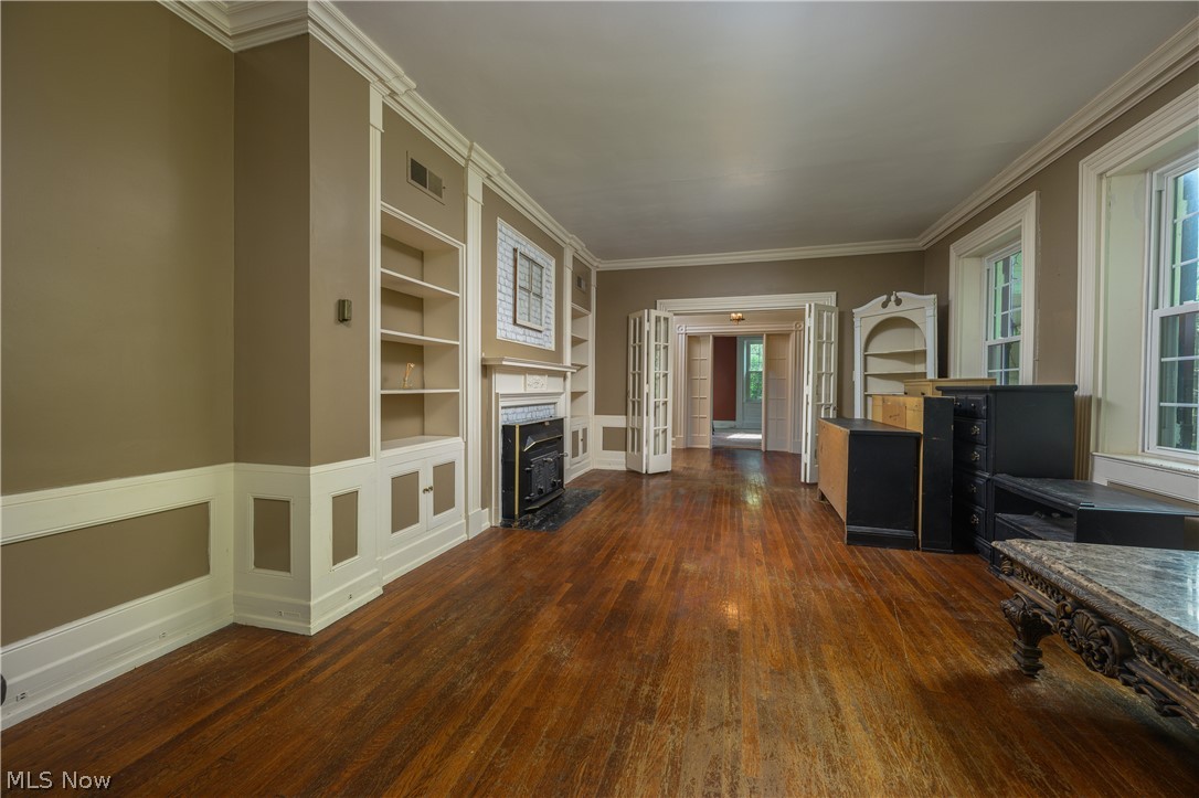 497 Moravian Trail Uhrichsville OH 44683