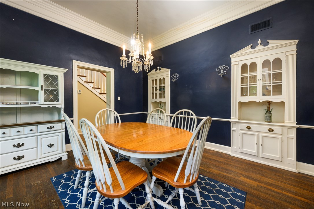497 Moravian Trail Uhrichsville OH 44683