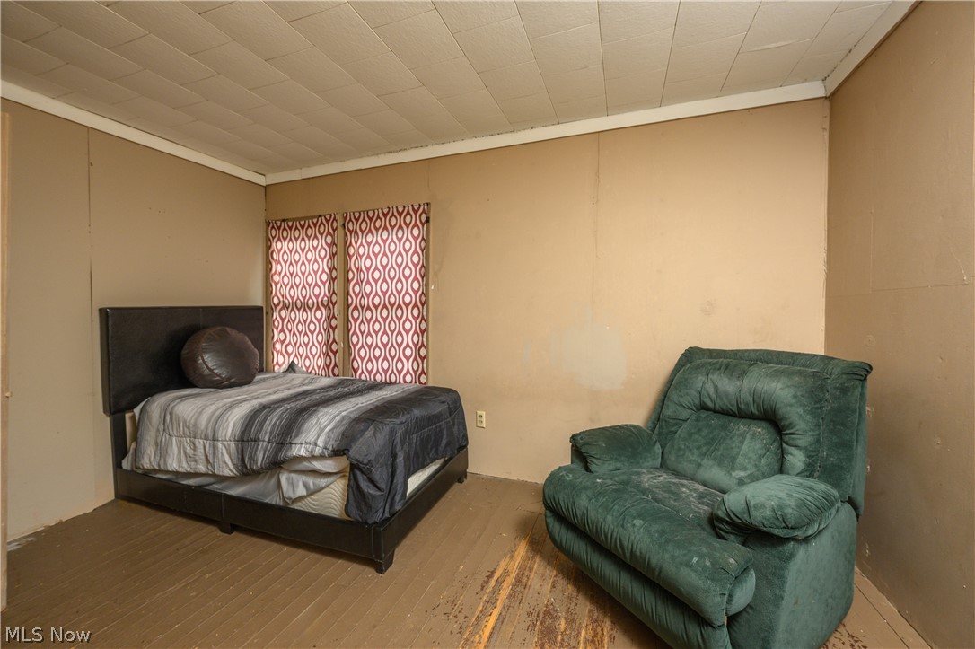 497 Moravian Trail Uhrichsville OH 44683