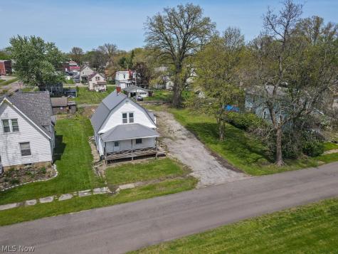 215 E Pennsylvania Avenue Sebring OH 44672