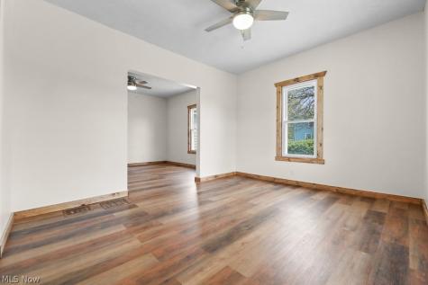 215 E Pennsylvania Avenue Sebring OH 44672