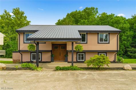 1730 Ledgewood Boulevard NE Massillon OH 44646