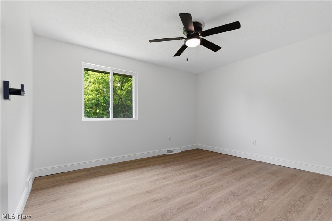 1730 Ledgewood Boulevard NE Massillon OH 44646