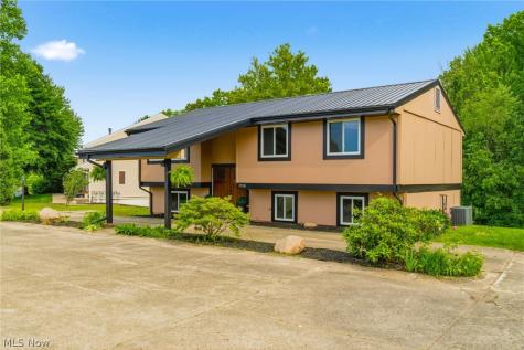 1730 Ledgewood Boulevard NE Massillon OH 44646