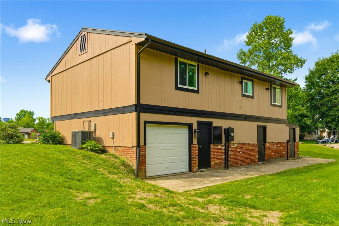 1730 Ledgewood Boulevard NE Massillon OH 44646