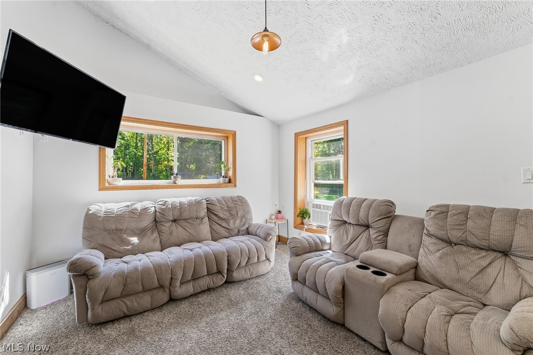 4105 Smith Stewart Road Vienna OH 44473