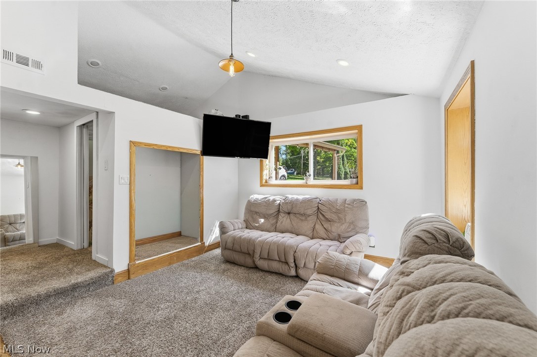 4105 Smith Stewart Road Vienna OH 44473