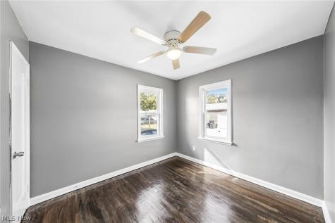 4097 E 154th Street Cleveland OH 44128