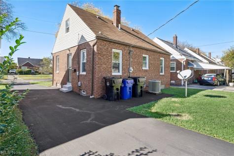 4097 E 154th Street Cleveland OH 44128