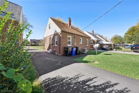4097 E 154th Street Cleveland OH 44128