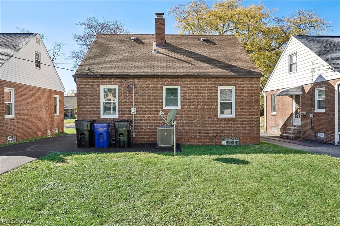 4097 E 154th Street Cleveland OH 44128
