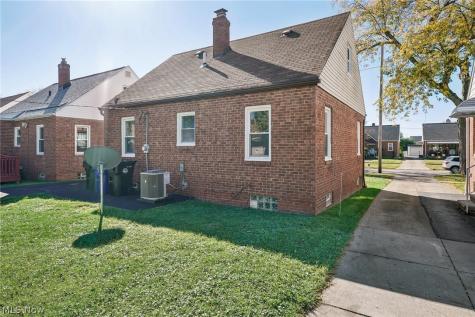 4097 E 154th Street Cleveland OH 44128
