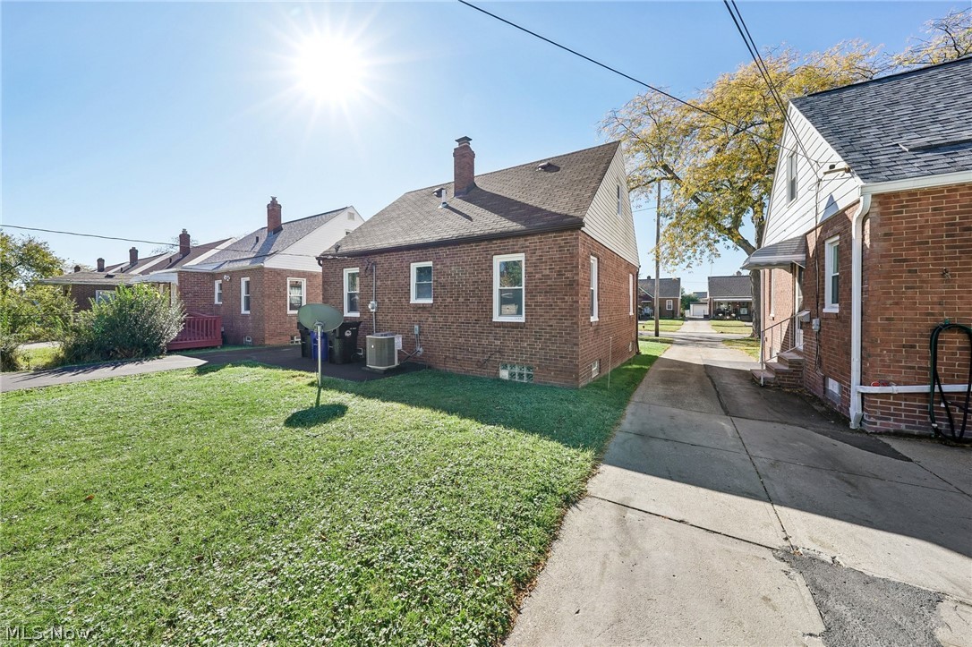 4097 E 154th Street Cleveland OH 44128