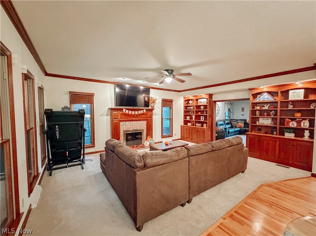 1079 Darrell Drive NE New Philadelphia OH 44663