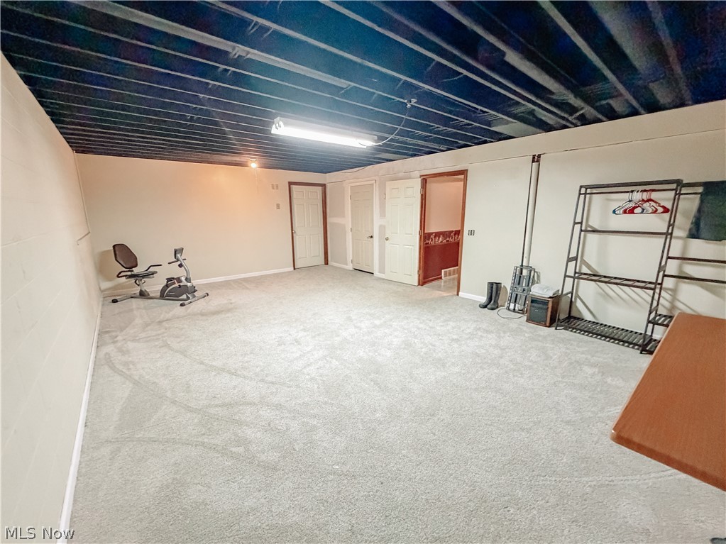 1079 Darrell Drive NE New Philadelphia OH 44663