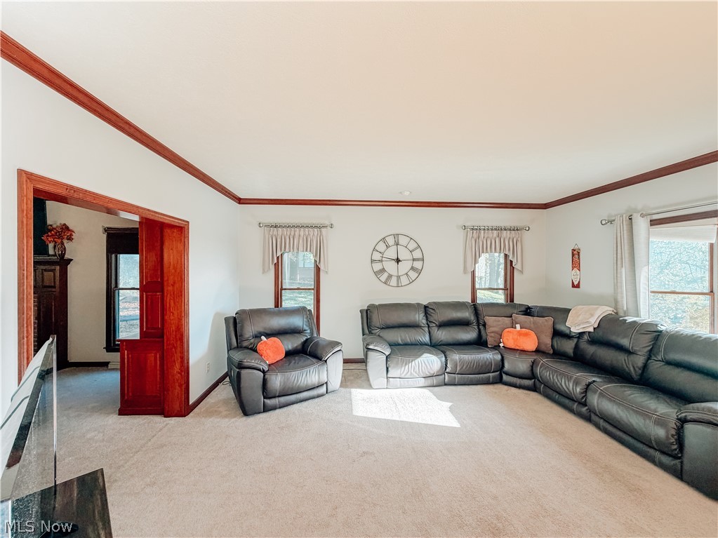 1079 Darrell Drive NE New Philadelphia OH 44663
