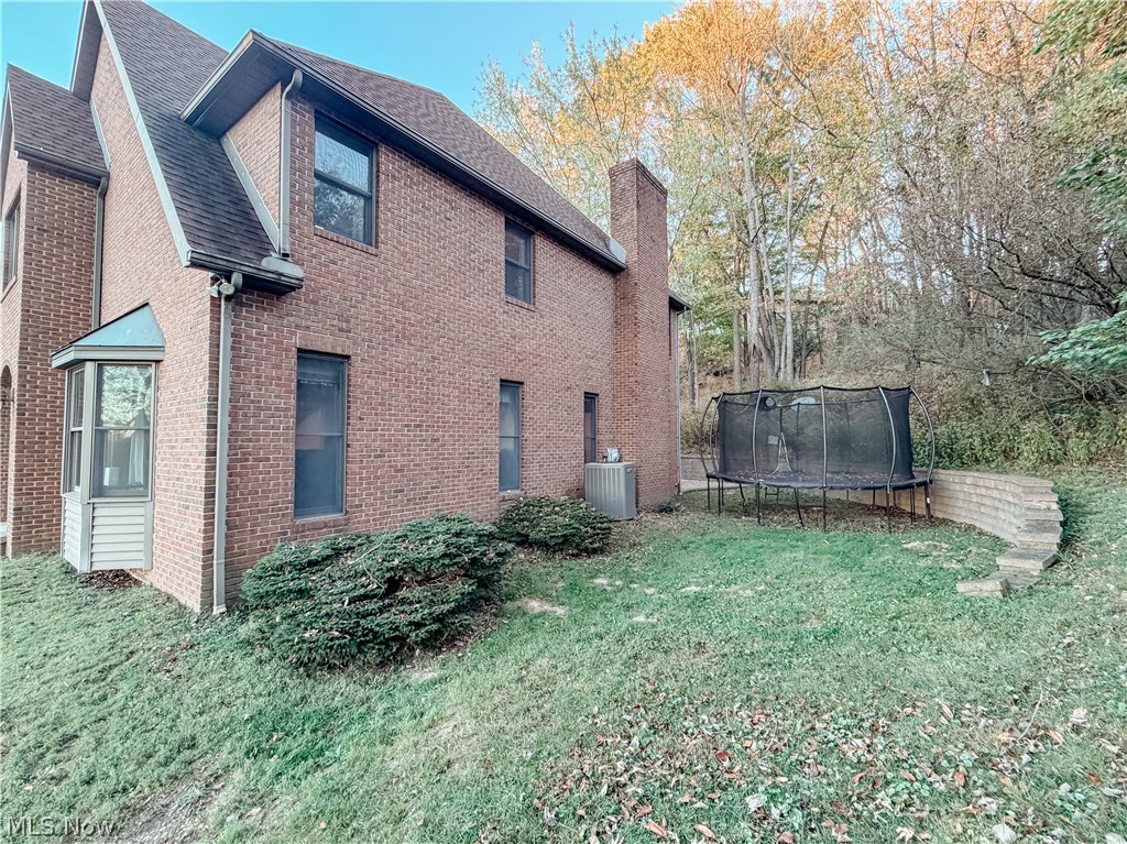 1079 Darrell Drive NE New Philadelphia OH 44663