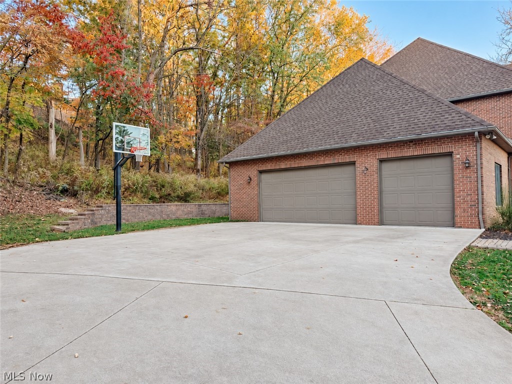 1079 Darrell Drive NE New Philadelphia OH 44663